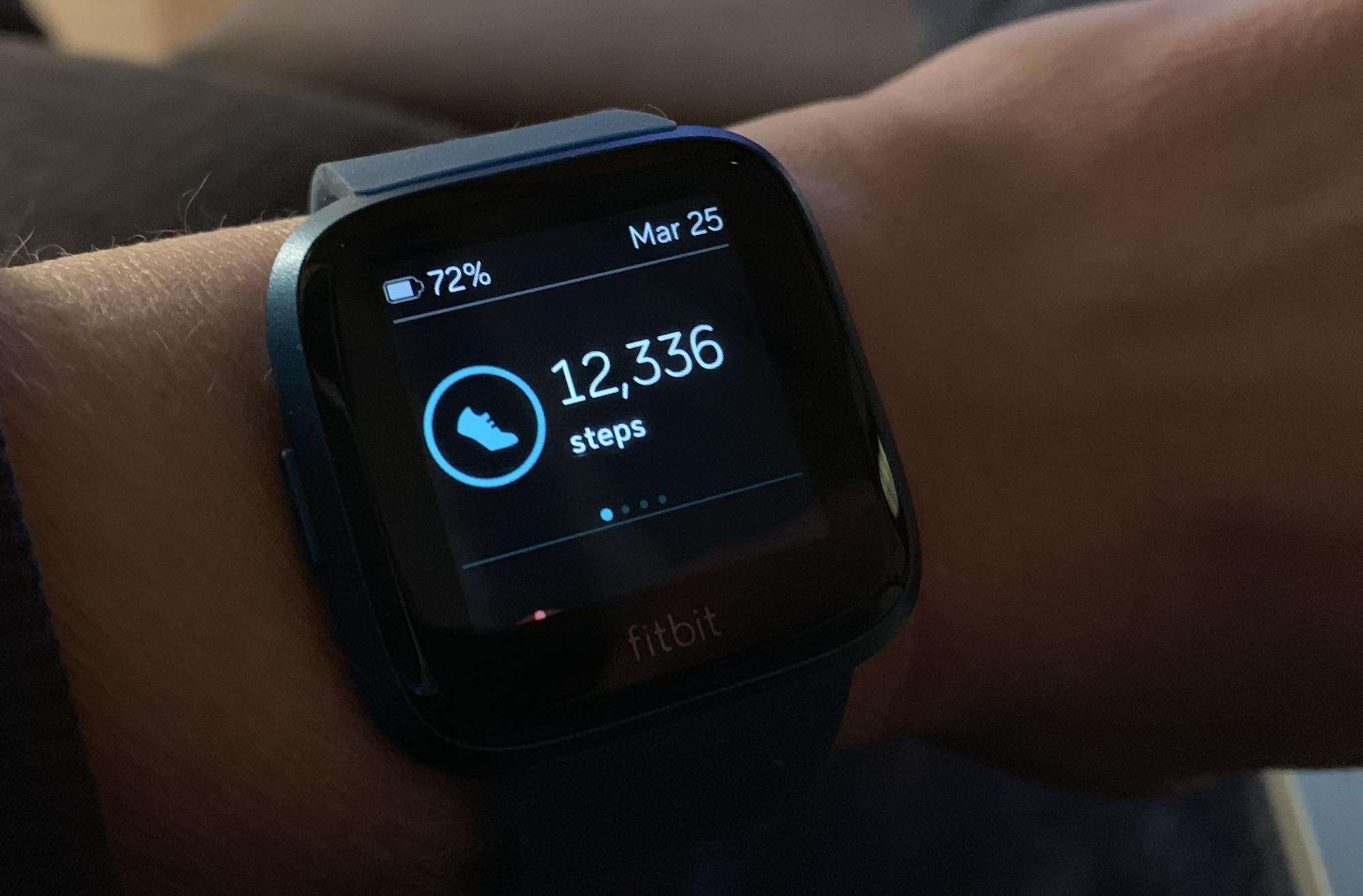 Fitbit Versa Lite Smartwatch With Heart Rate Monitor ...